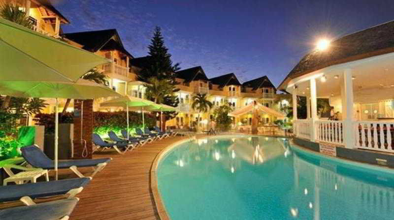 Hotel Exsel Ermitage Сен-Жиль-ле-Бэн Экстерьер фото